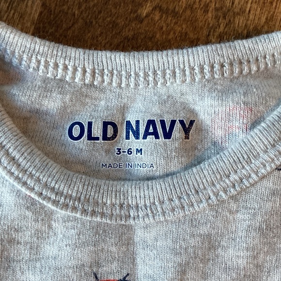 NEW Old Navy Baby Hearts & Lady Bug Onesie bundle 3-6 Months - Picture 14 of 15